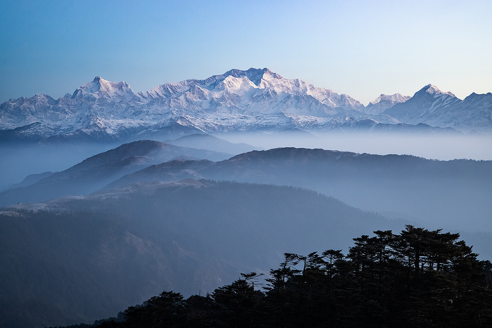 Pre dawn view towards the imposing Kangchenjunga range (8586 m). Sandakphu, West Bengal, India.
